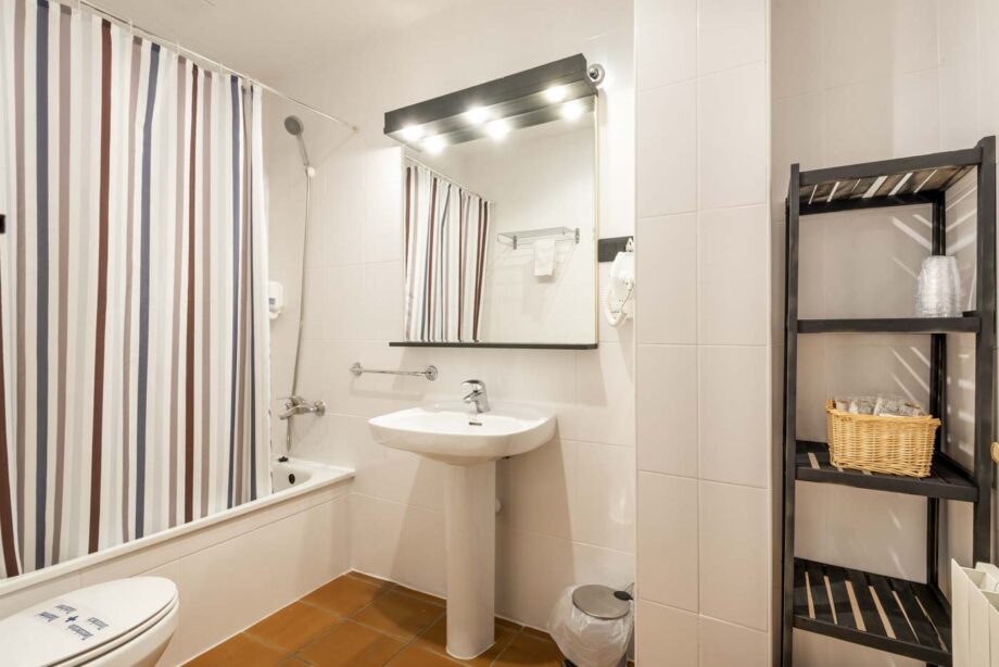 APARTAMENTO 201 (2 habitaciones dobles - 4 PAX)